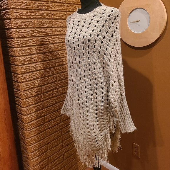 Bohemian Sweater - Picture 8 of 10